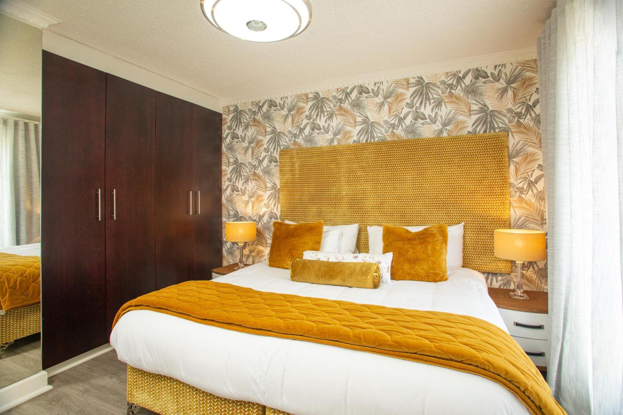 Dolphin Bay Boutique Hotel And Spa พอร์ตเอลิซาเบธ ภายนอก รูปภาพ